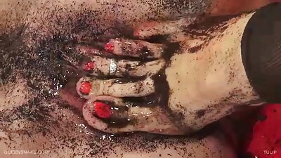 Jinis ing kantor karo bojo njupuk cumshot ing POV sawise nunggang hard kontol